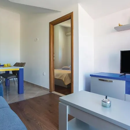 One-bedroom In 마카르스카